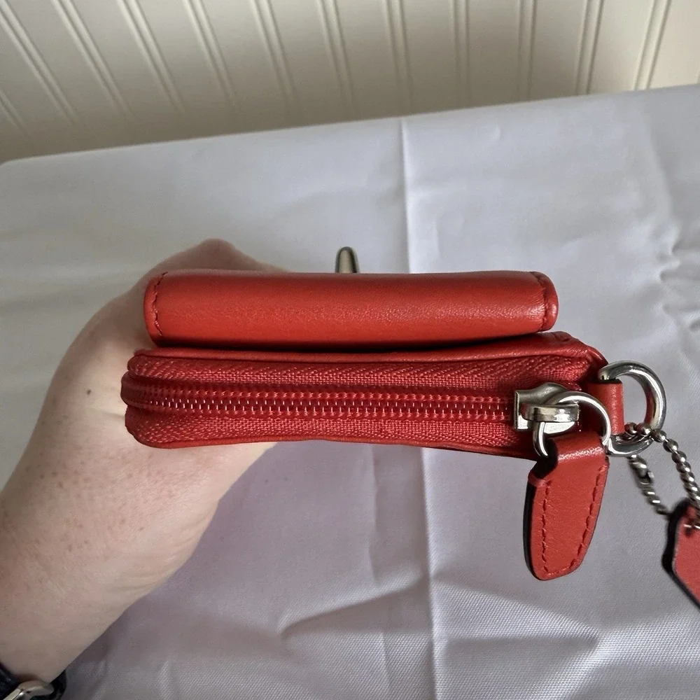 Coach Vintage Red Leather Silver Turnlock Wallet ID Card Holder Phone Case New